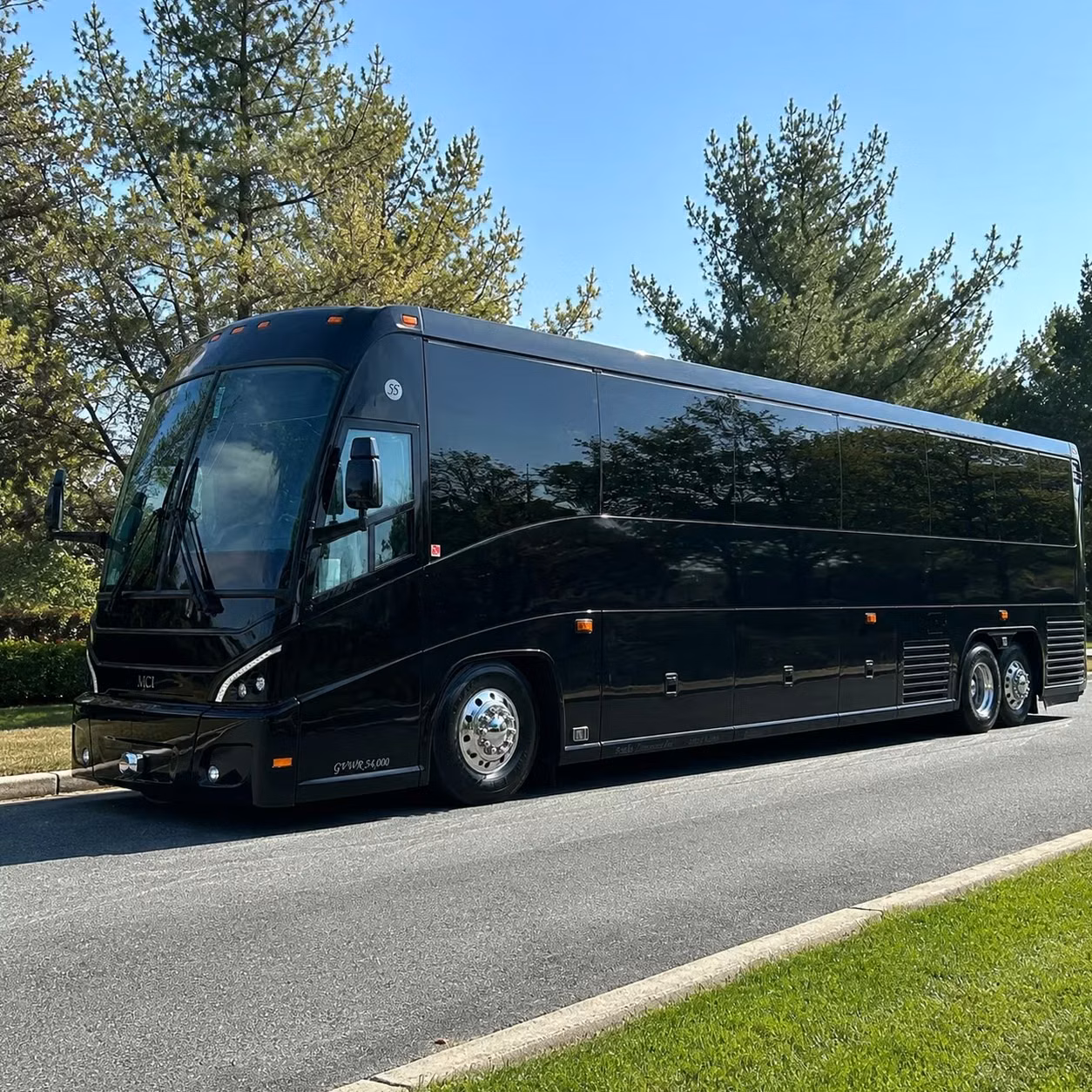 corporate shuttle services between nyc office campuses and transit hubs