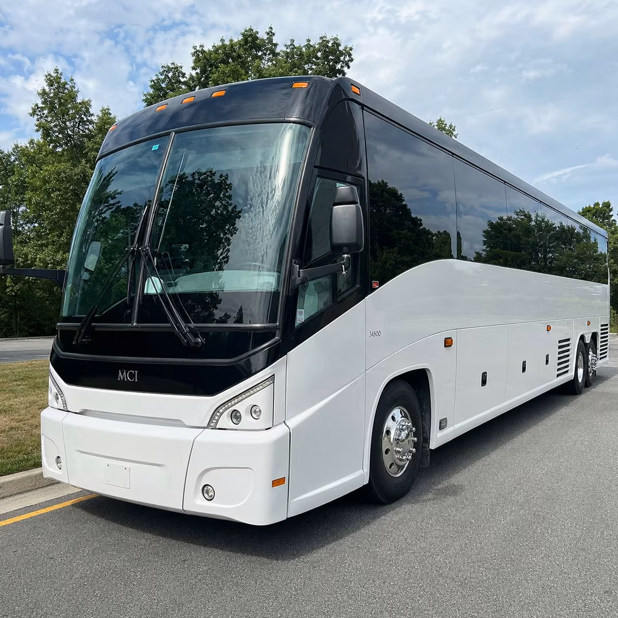 multi day bus rentals for new york city school groups sports teams and corporate travel