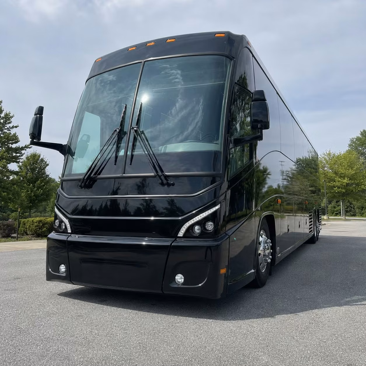 reverse commute and off site parking shuttle solutions for nyc employers